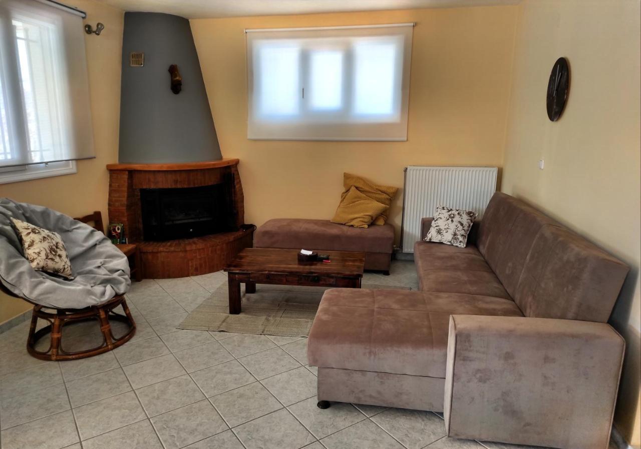 Polytimi House Villa Калаврита Екстериор снимка