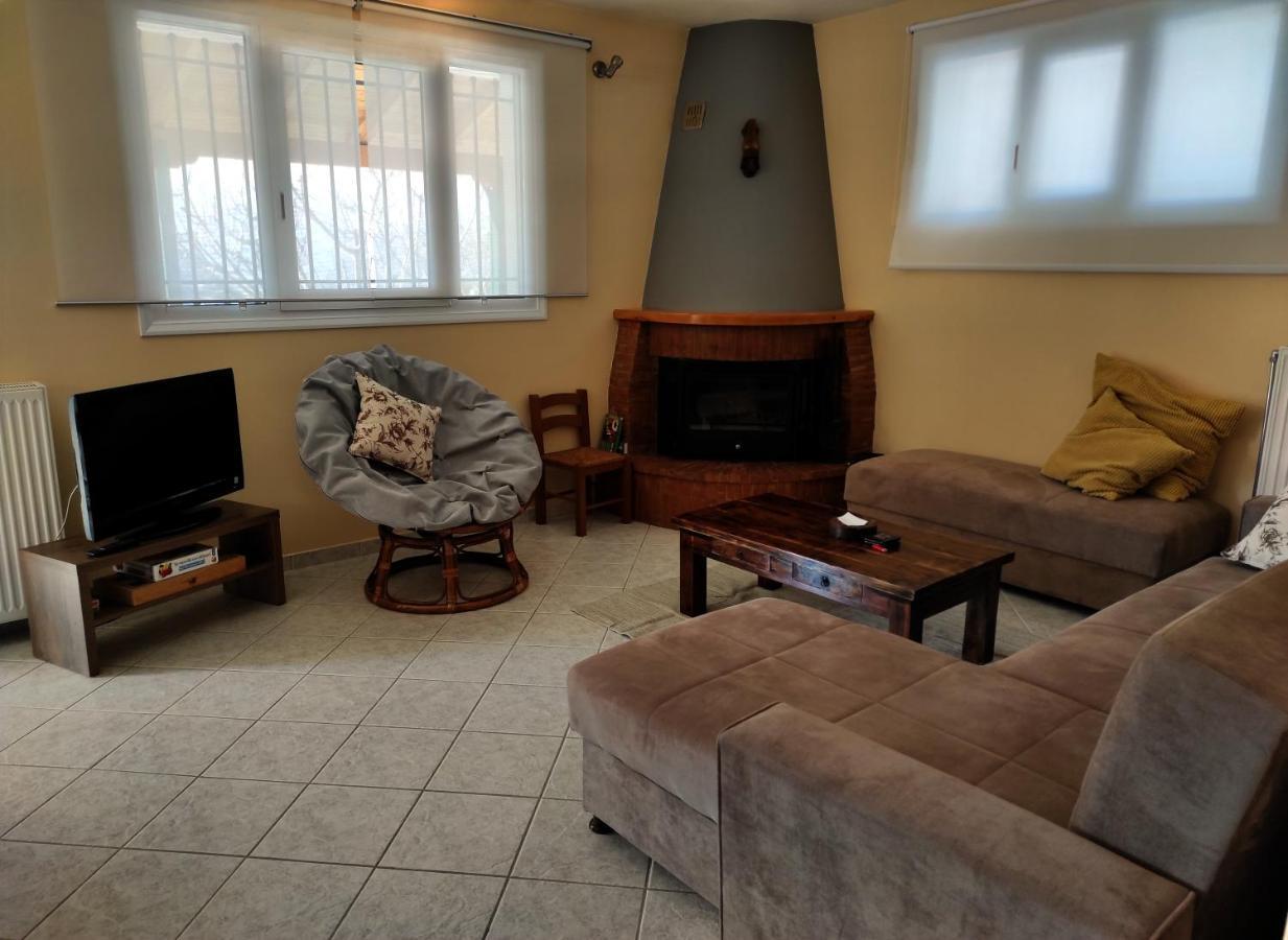 Polytimi House Villa Калаврита Екстериор снимка